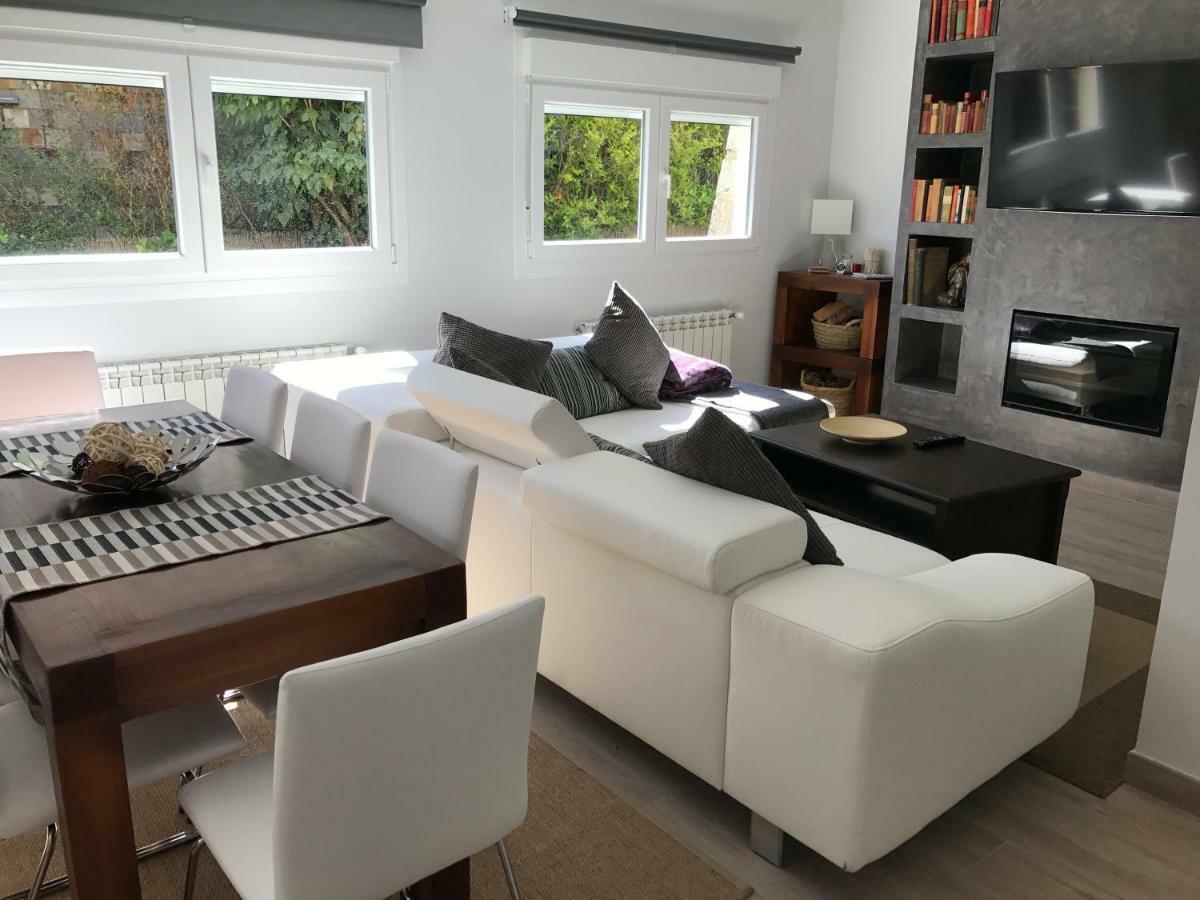 La Casita De Mani Villa เซร์เซดียา ภายนอก รูปภาพ
