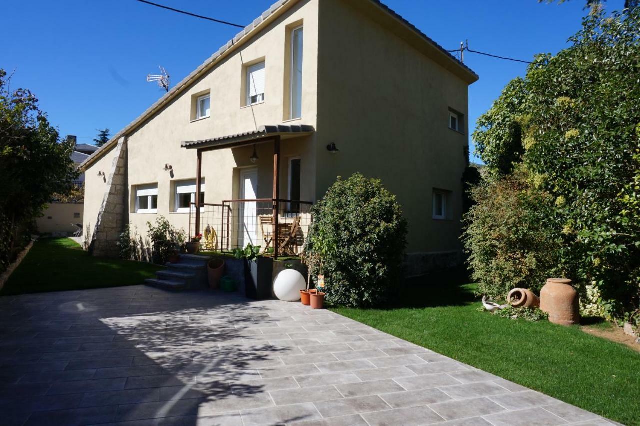 La Casita De Mani Villa เซร์เซดียา ภายนอก รูปภาพ